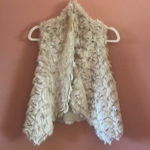 TART Faux Fur Vest S